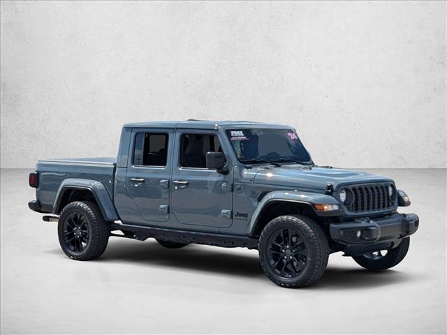 2024 Jeep Gladiator photo 3