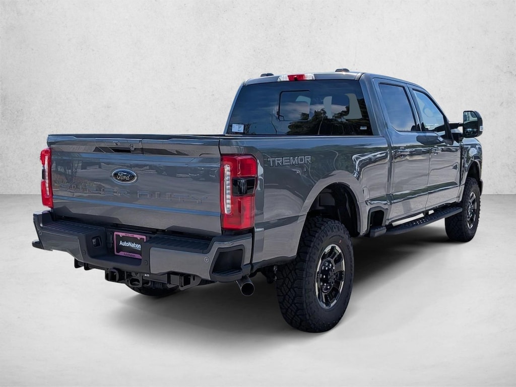 New 2026 Ford F-250 LARIAT Truck Crew Cab