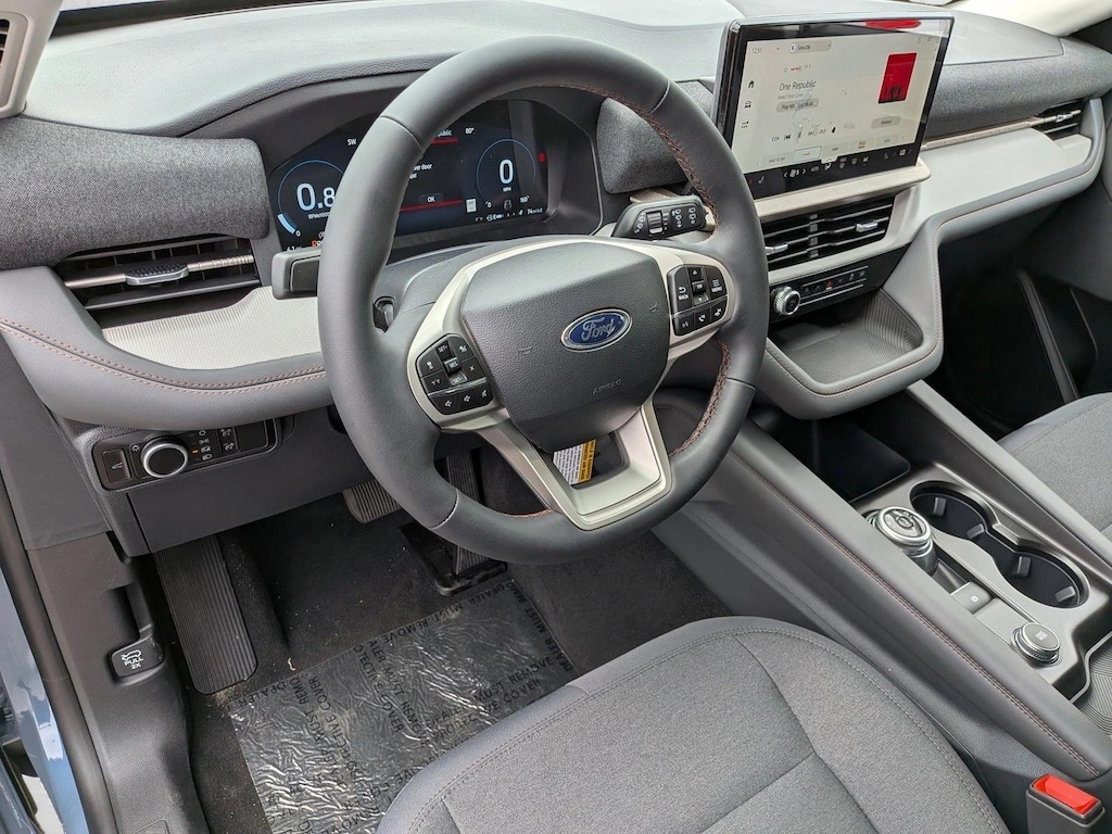 New 2026 Ford Explorer Active w/200A Pkg SUV