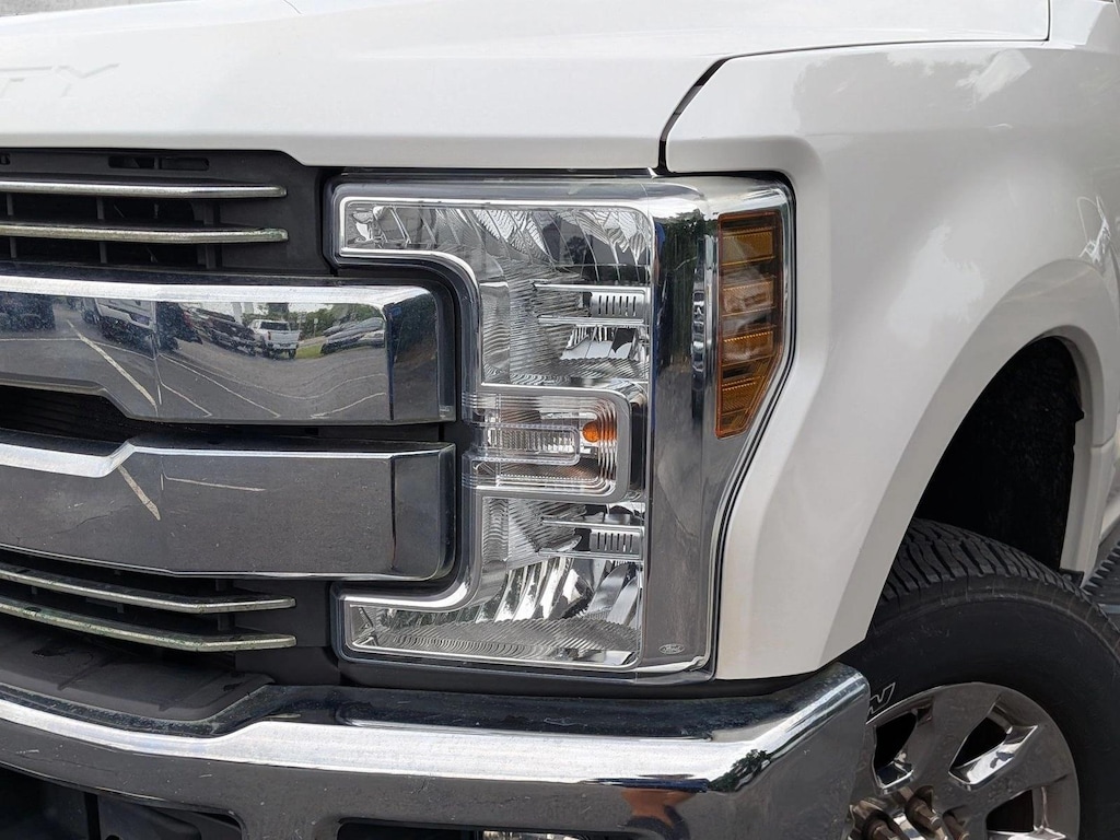 Certified 2019 Ford F-250 LARIAT Truck Crew Cab