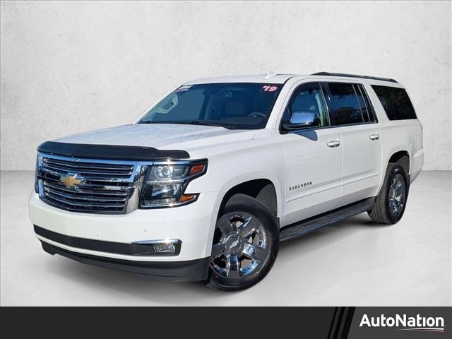 2019 Chevrolet Suburban Premier's photo