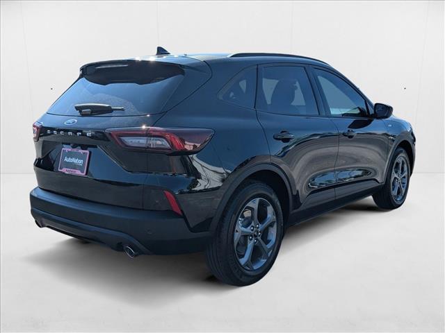 2025 Ford Escape ST-Line photo 2