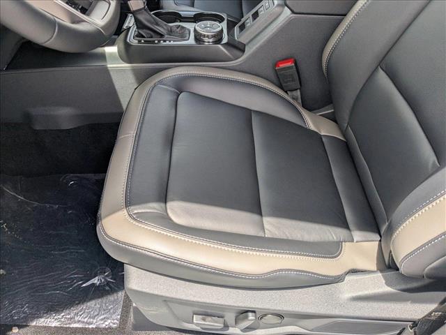 2025 Ford Bronco Outer Banks photo 4