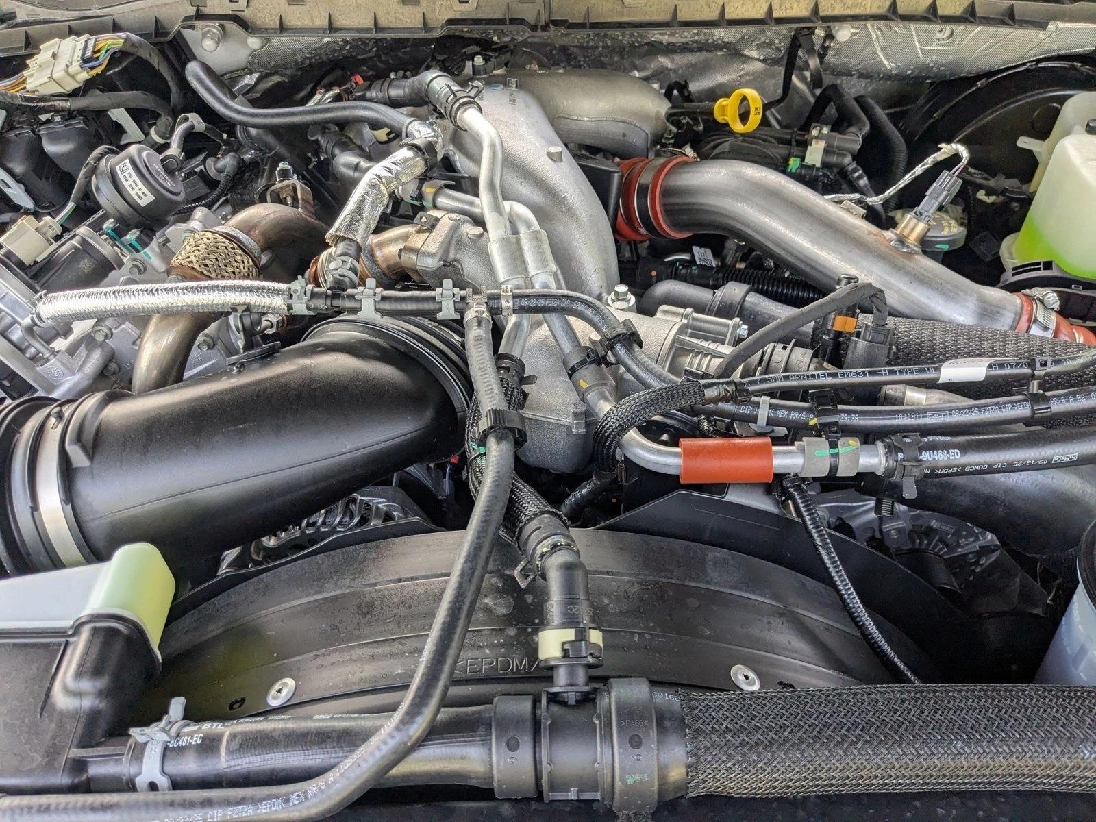 2026 Ford F-250 Super Duty Platinum - Photo 15