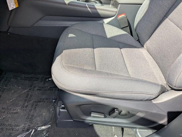 2025 Ford Explorer photo 4