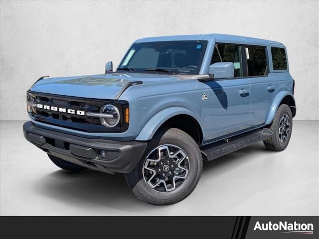 New 2025 Ford Bronco Outer Banks SUV