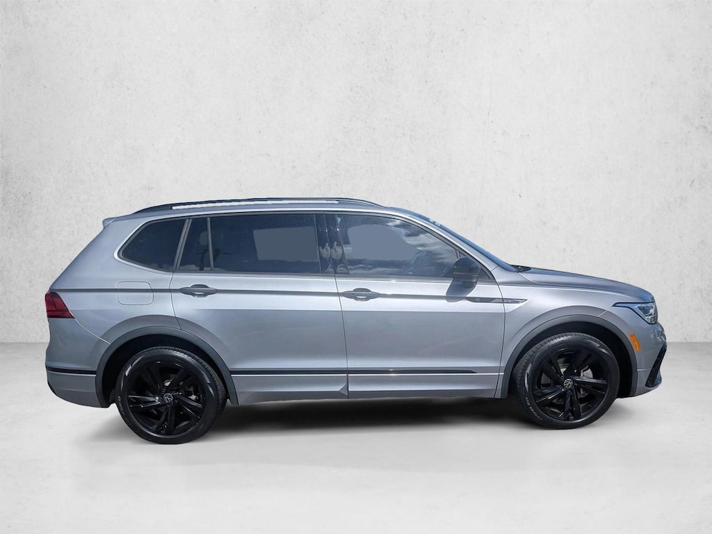 Used 2023 Volkswagen Tiguan SE R-Line Black SUV