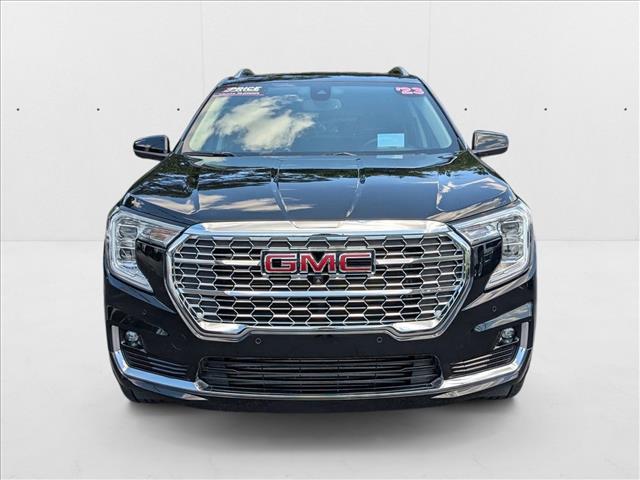 2023 Gmc Terrain Denali photo 2