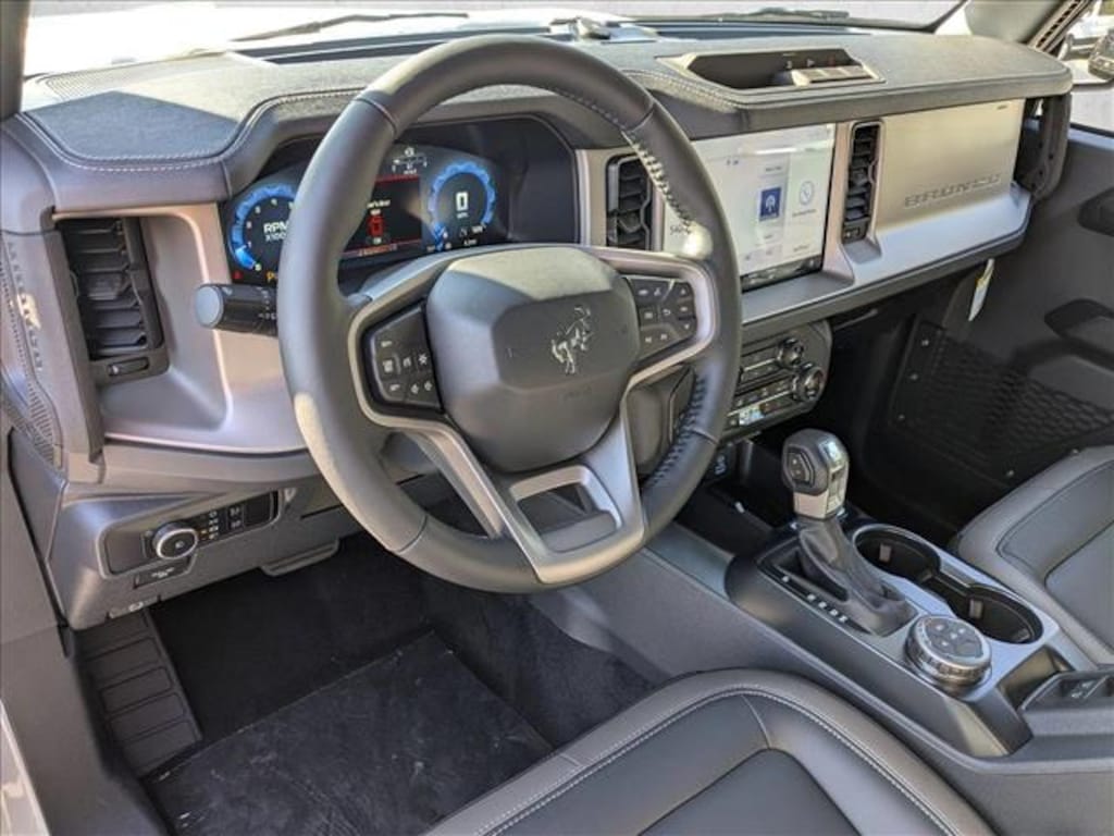 New 2025 Ford Bronco Outer Banks SUV