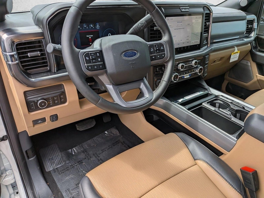 New 2025 Ford F-250 LARIAT Truck Crew Cab