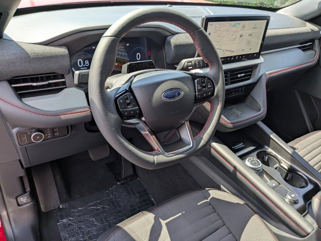 2025 Ford Explorer ST-Line photo 2