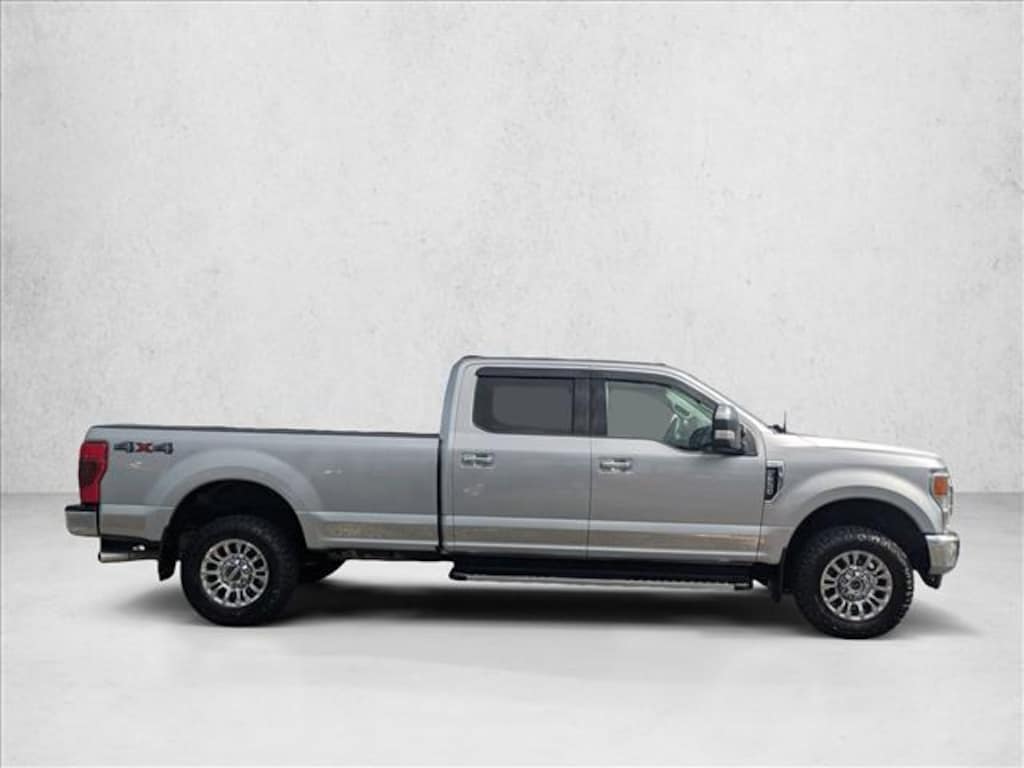 Used 2022 Ford F-250 XLT Truck Crew Cab