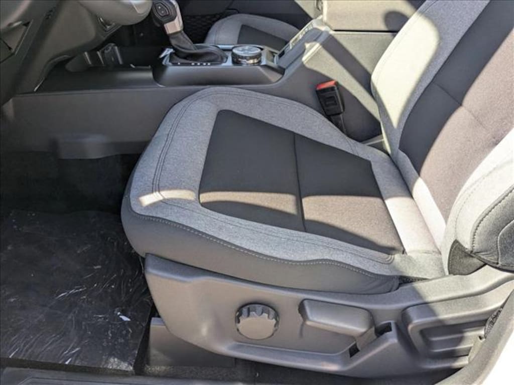 New 2025 Ford Bronco Base SUV