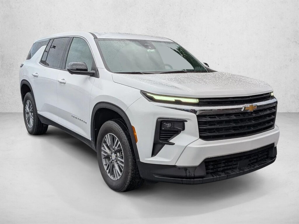 Certified 2024 Chevrolet Traverse FWD LS SUV