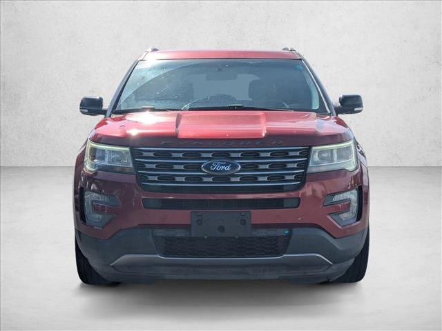 2017 Ford Explorer XLT photo 2