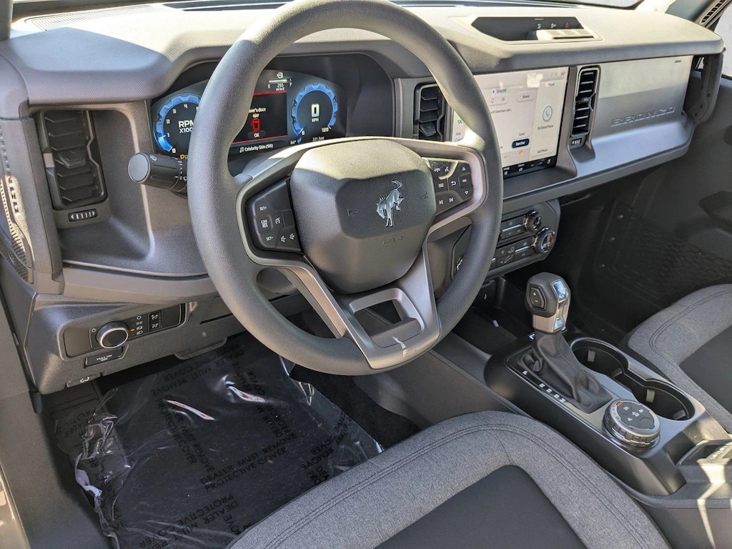 New 2025 Ford Bronco Base SUV