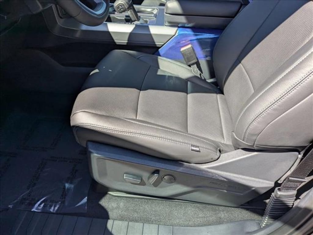 New 2025 Ford F-150 XLT Truck SuperCrew Cab