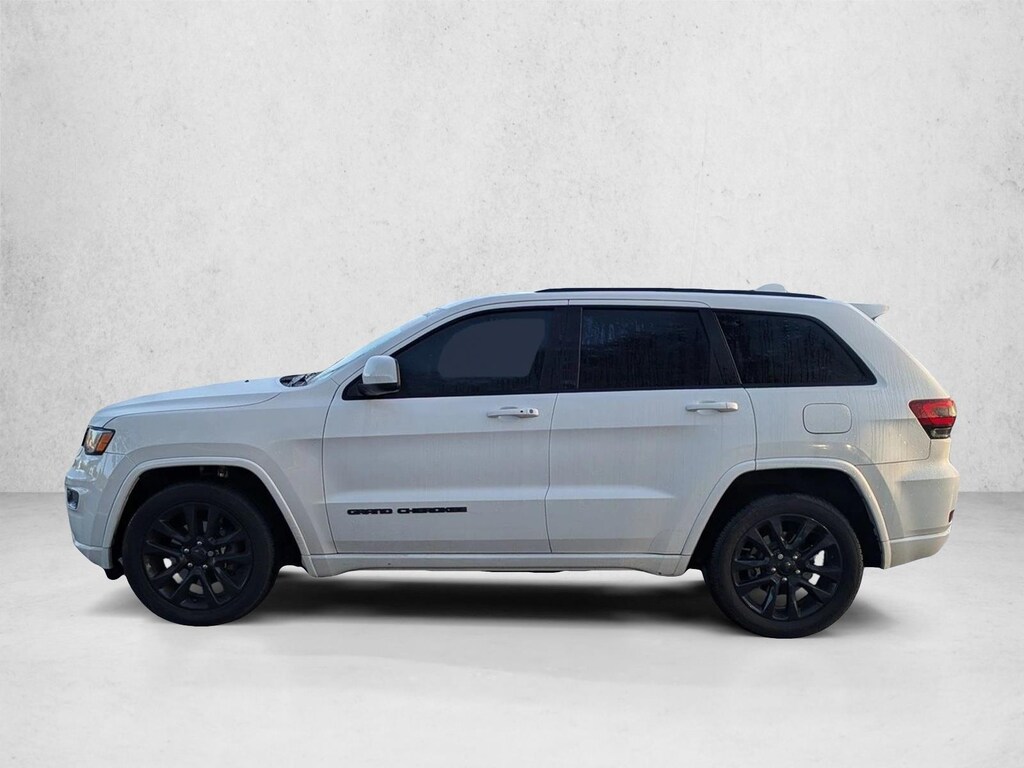 Used 2018 Jeep Grand Cherokee Altitude SUV