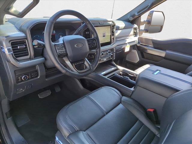 2025 Ford F-350 Platinum photo 3