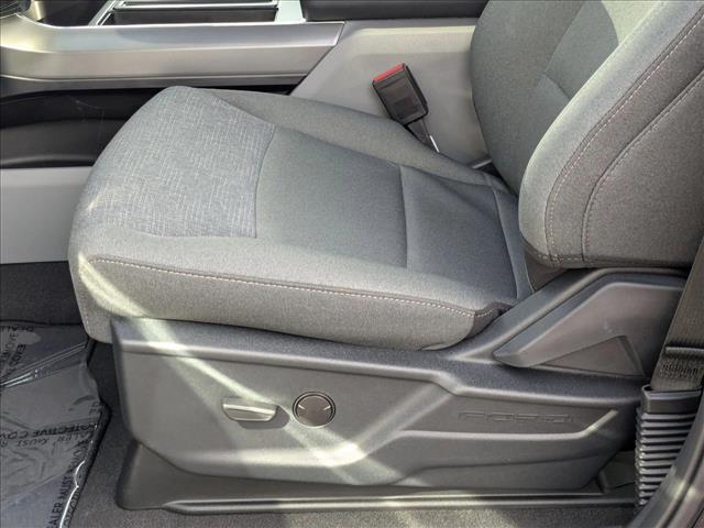 2025 Ford F-150 XLT photo 4