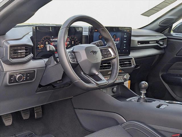 2025 Ford Mustang GT photo 3