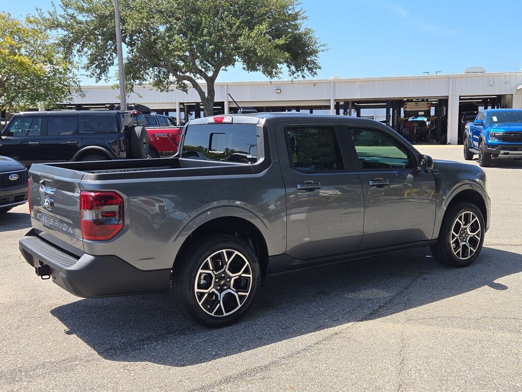 New 2026 Ford Maverick LARIAT Truck SuperCrew