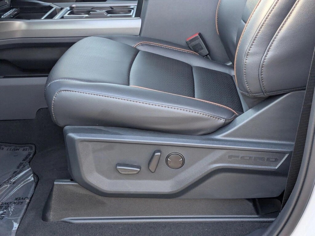 New 2026 Ford F-250 LARIAT Truck Crew Cab