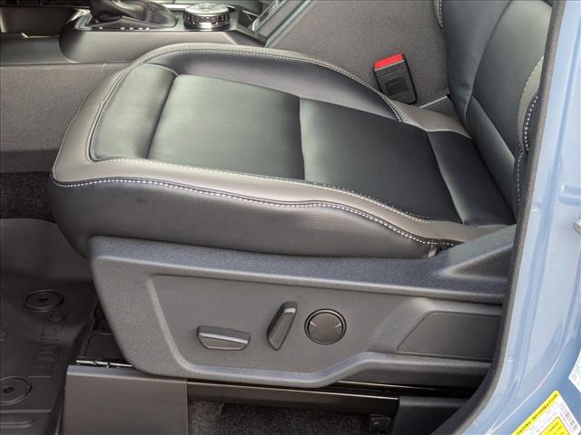 2025 Ford Bronco Outer Banks photo 4
