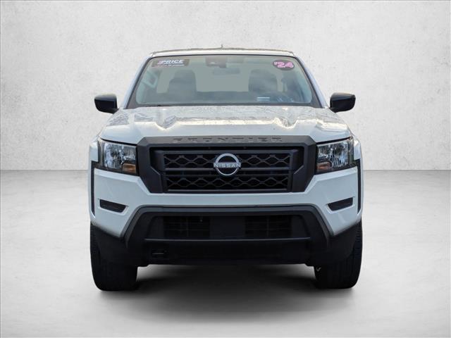 2024 Nissan Frontier S Crew Cab photo 2