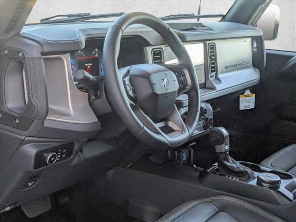 New 2025 Ford Bronco Outer Banks SUV