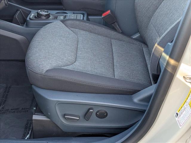 2025 Ford Maverick XLT photo 4