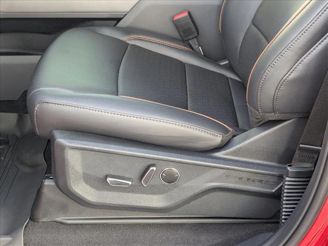 2025 Ford F-150 Lariat photo 4