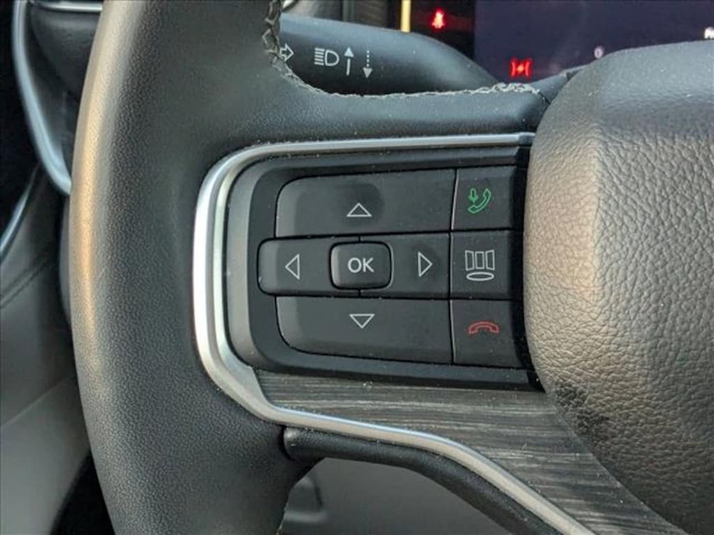 Used 2024 Jeep Wagoneer L Series II SUV