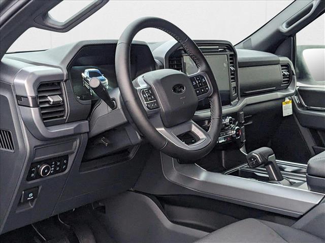 2025 Ford F-150 XLT photo 3
