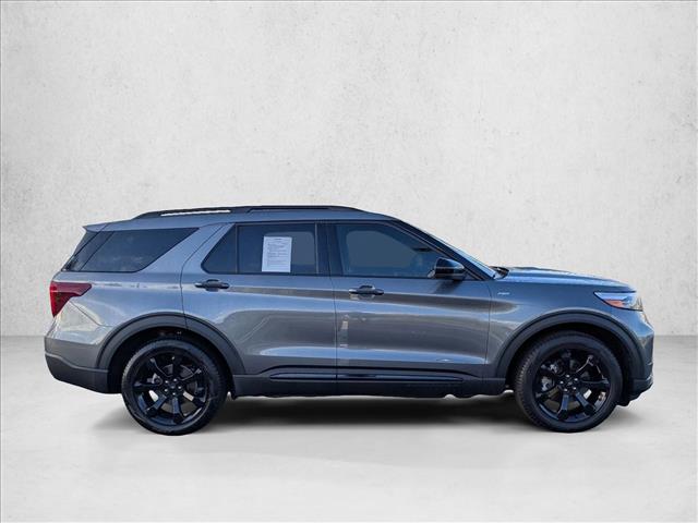 2024 Ford Explorer ST-Line photo 4