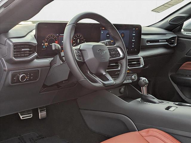 2025 Ford Mustang GT Premium Convertible photo 3