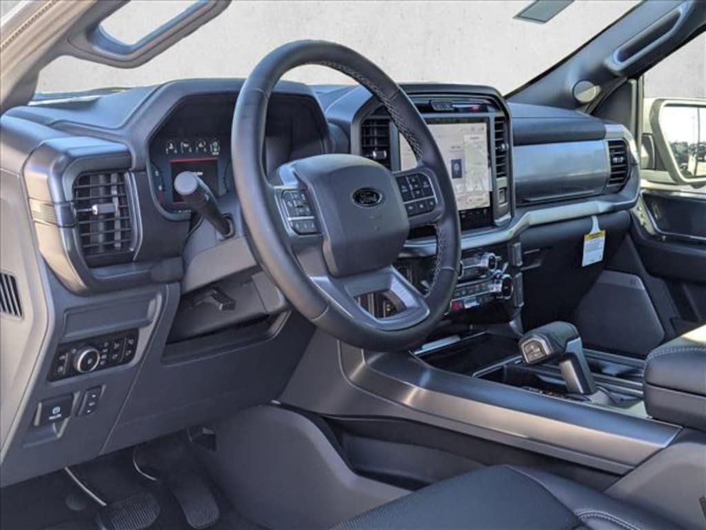 New 2025 Ford F-150 LARIAT Truck SuperCrew Cab