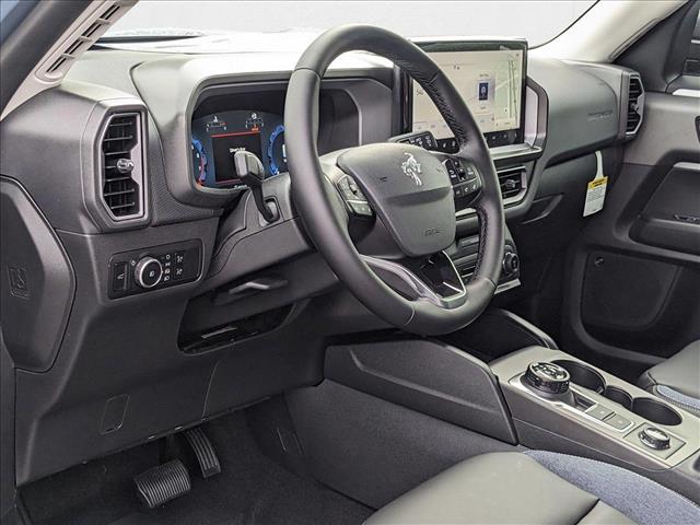 2025 Ford Bronco Sport Outer Banks photo 3