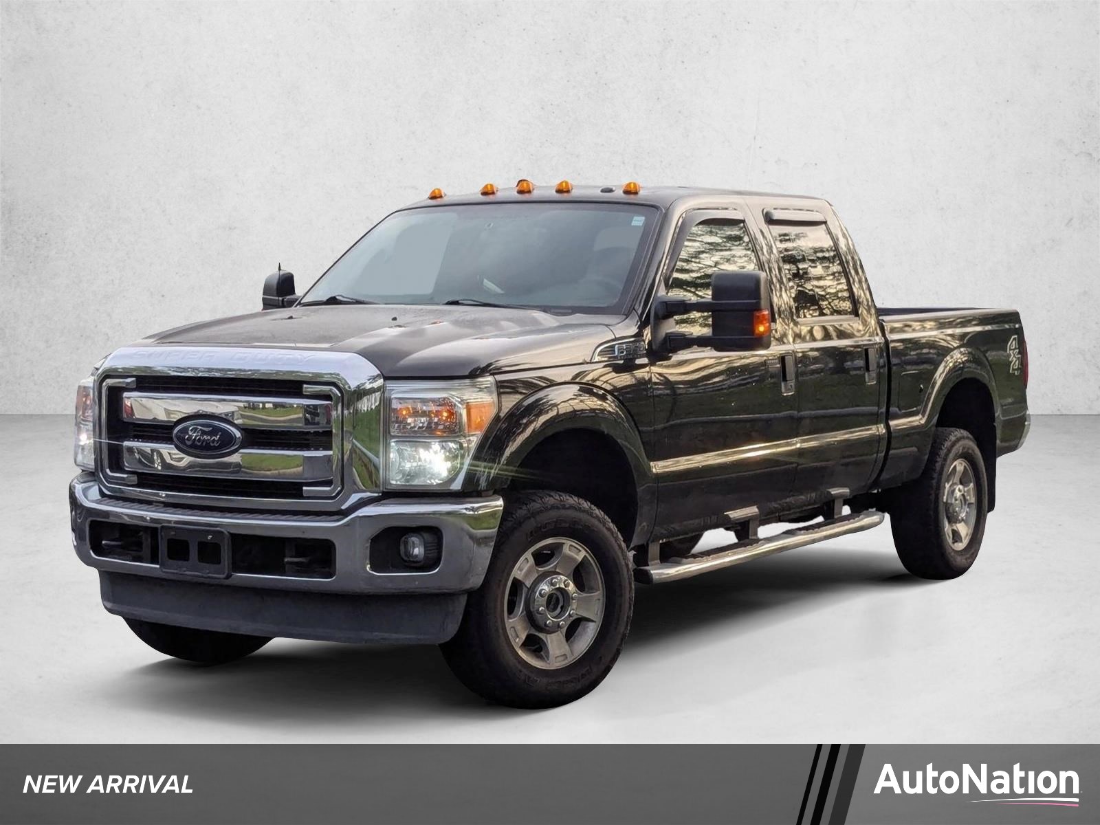 2016 Ford F-350 XLT 4x4 Crew Cab 6-1/2' Box SRW's photo