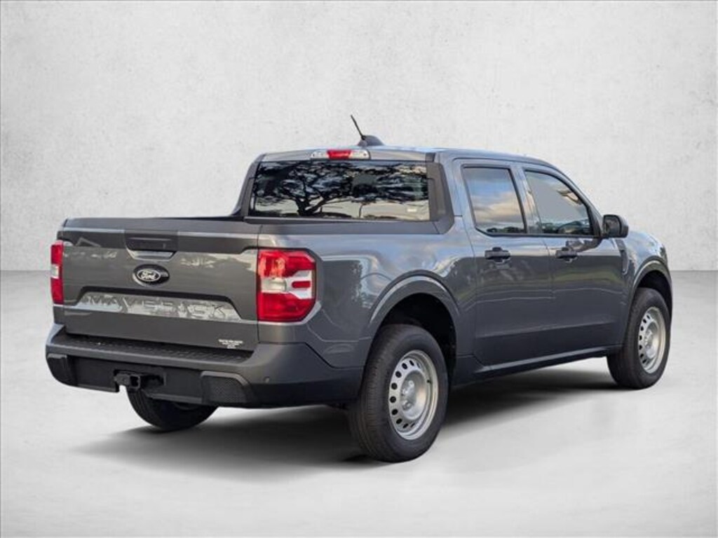 New 2025 Ford Maverick XL Truck SuperCrew