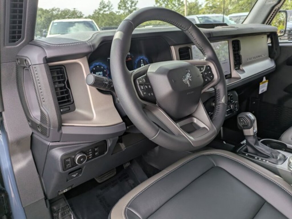 New 2025 Ford Bronco Outer Banks SUV