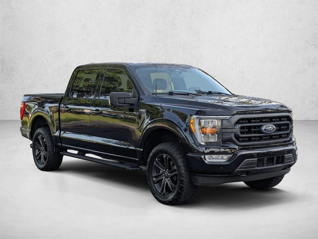 Used 2022 Ford F-150 XLT Truck SuperCrew Cab