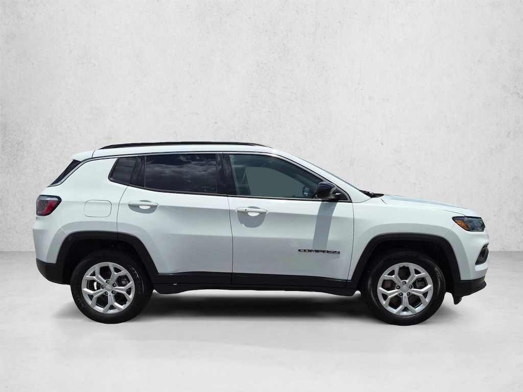 Used 2024 Jeep Compass Latitude SUV