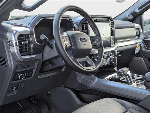 2025 Ford F-150 Lariat photo 3