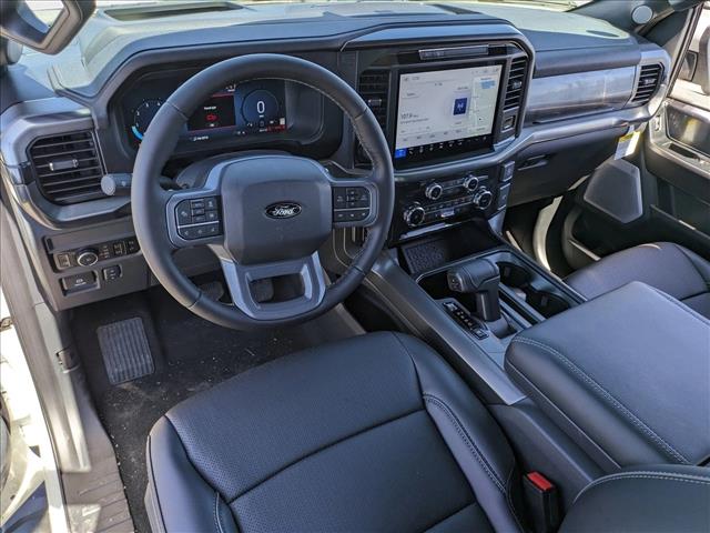 2025 Ford F-150 Lariat photo 3