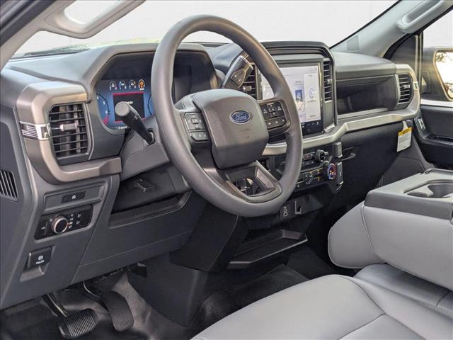 2025 Ford F-150 XL photo 3