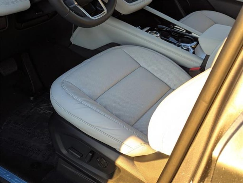 New 2025 Ford Explorer Platinum SUV