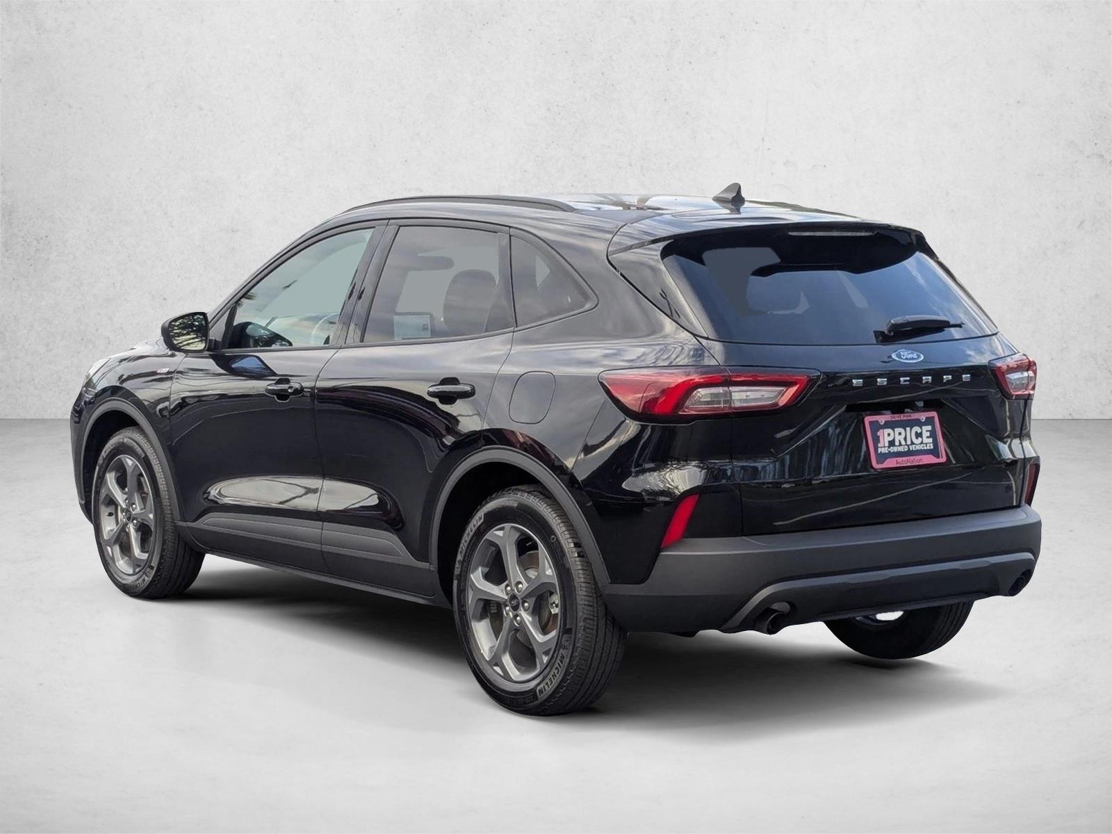 2025 Ford Escape ST-Line - Photo 8
