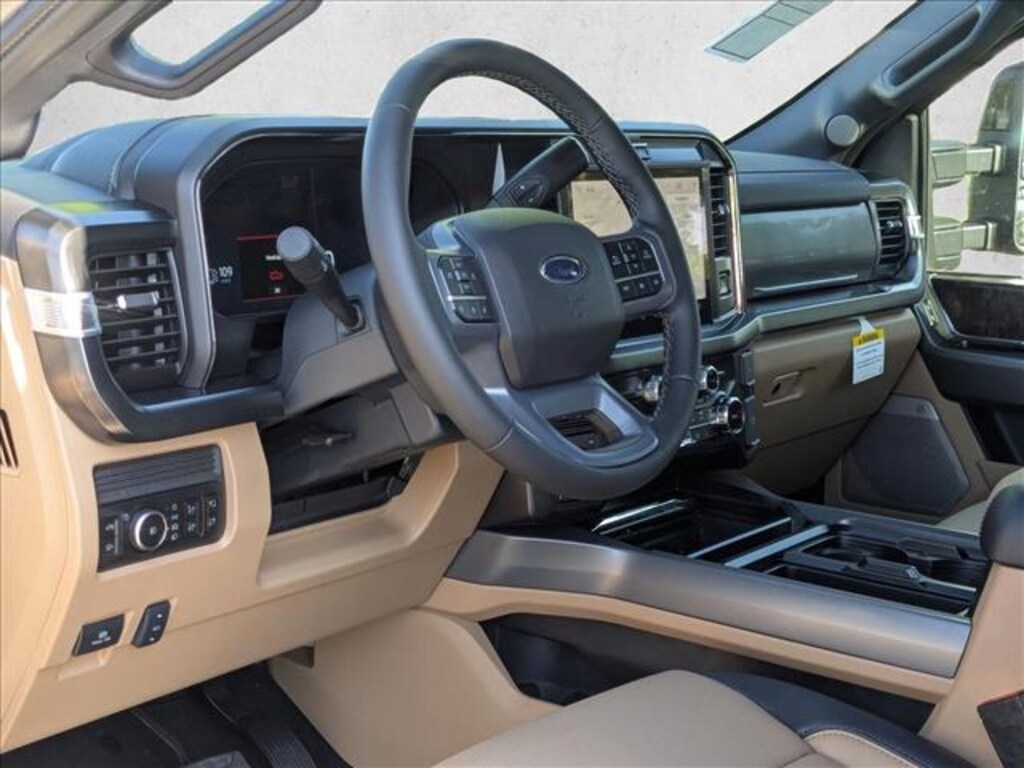 New 2026 Ford F-350 LARIAT Truck Crew Cab