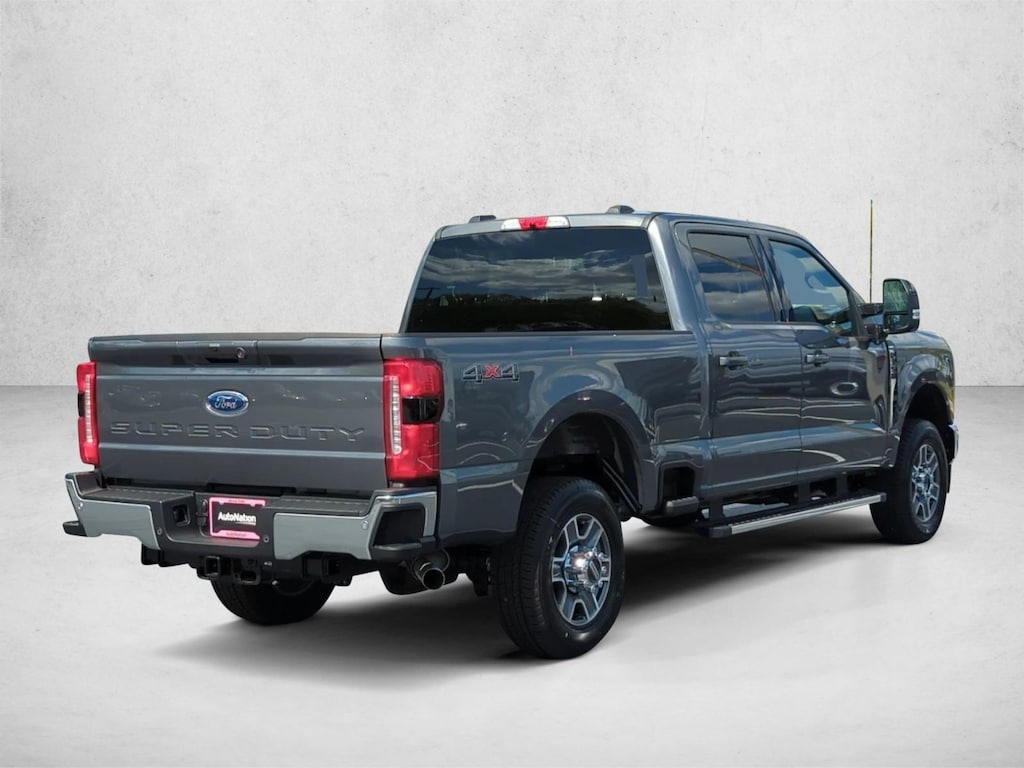 New 2026 Ford F-350 LARIAT Truck Crew Cab